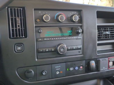 2025 GMC Savana Cutaway 3500 1WT