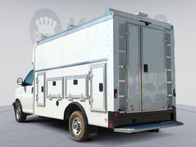 2025 GMC Savana Cutaway 3500 1WT