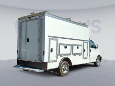 2025 GMC Savana Cutaway 3500 1WT