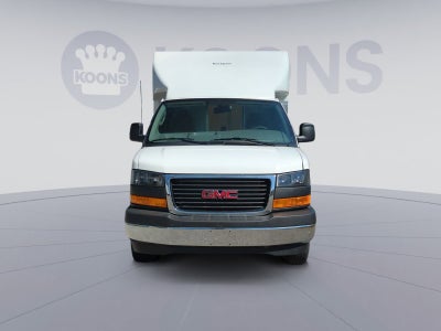 2025 GMC Savana Cutaway 3500 1WT