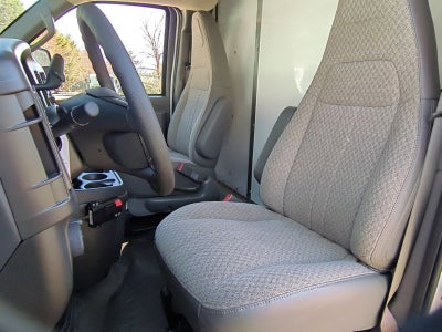 2025 GMC Savana Cutaway 3500 1WT